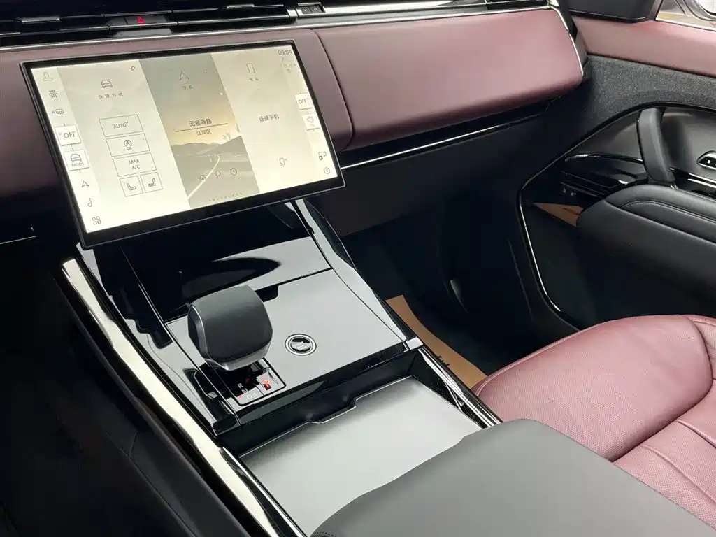 Range Rover Sport 2024 400PS Dynamic SE купить на сайте DeffCars