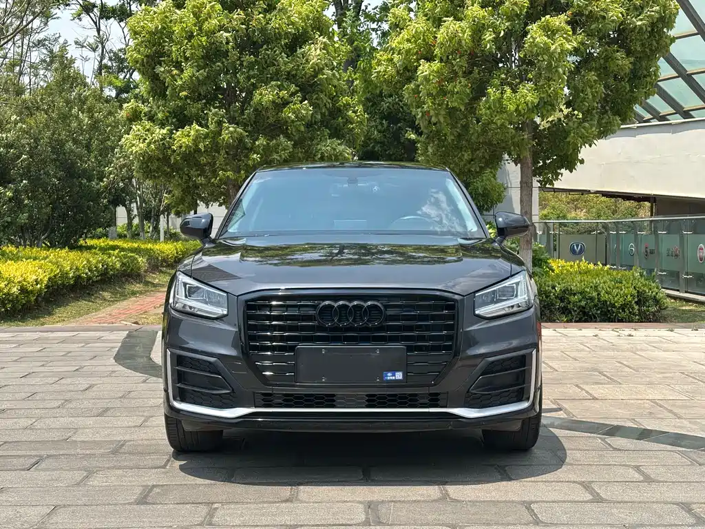 Audi Q2L 2021 35 TFSI fashionable and dynamic купить на сайте DeffCars