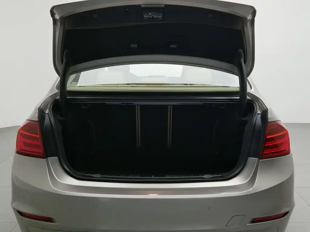 BMW 3 Series 2013 320Li Fashion Model купить на сайте DeffCars