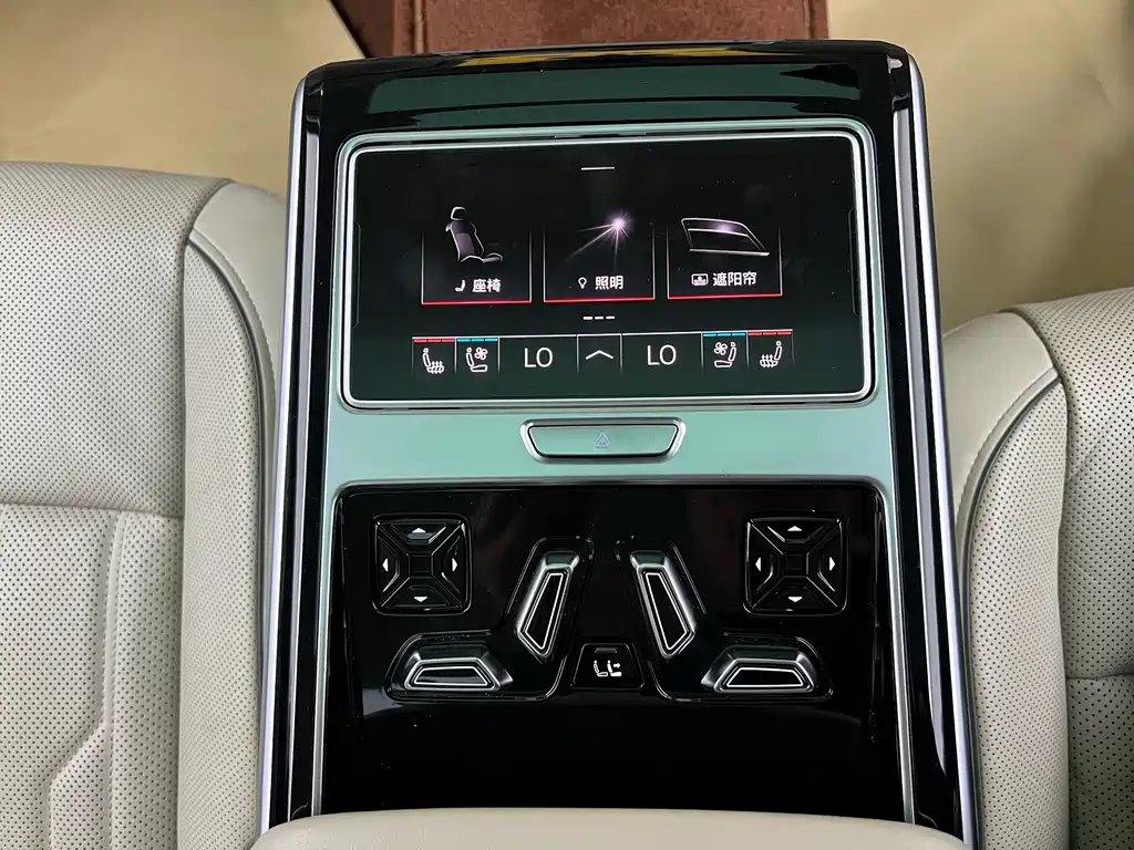 Audi A8 2019 facelift Plus A8L 55 TFSI quattro luxury model купить на сайте DeffCars