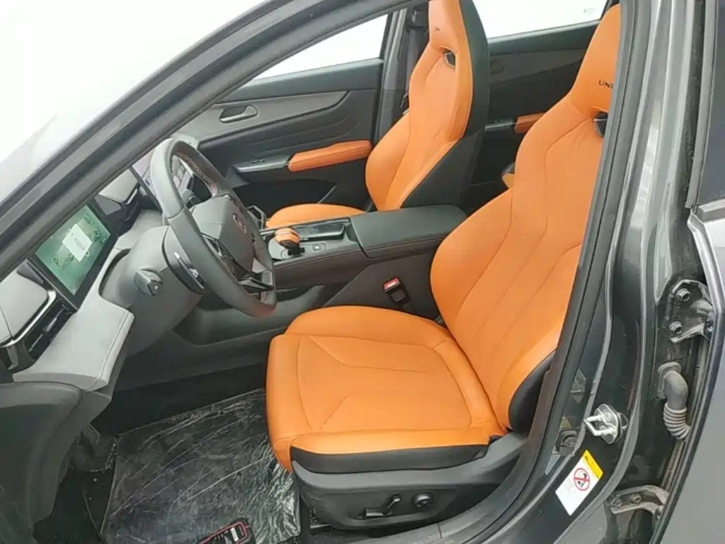Changan UNI-V 2025 third generation 2.0T powerful model купить на сайте DeffCars