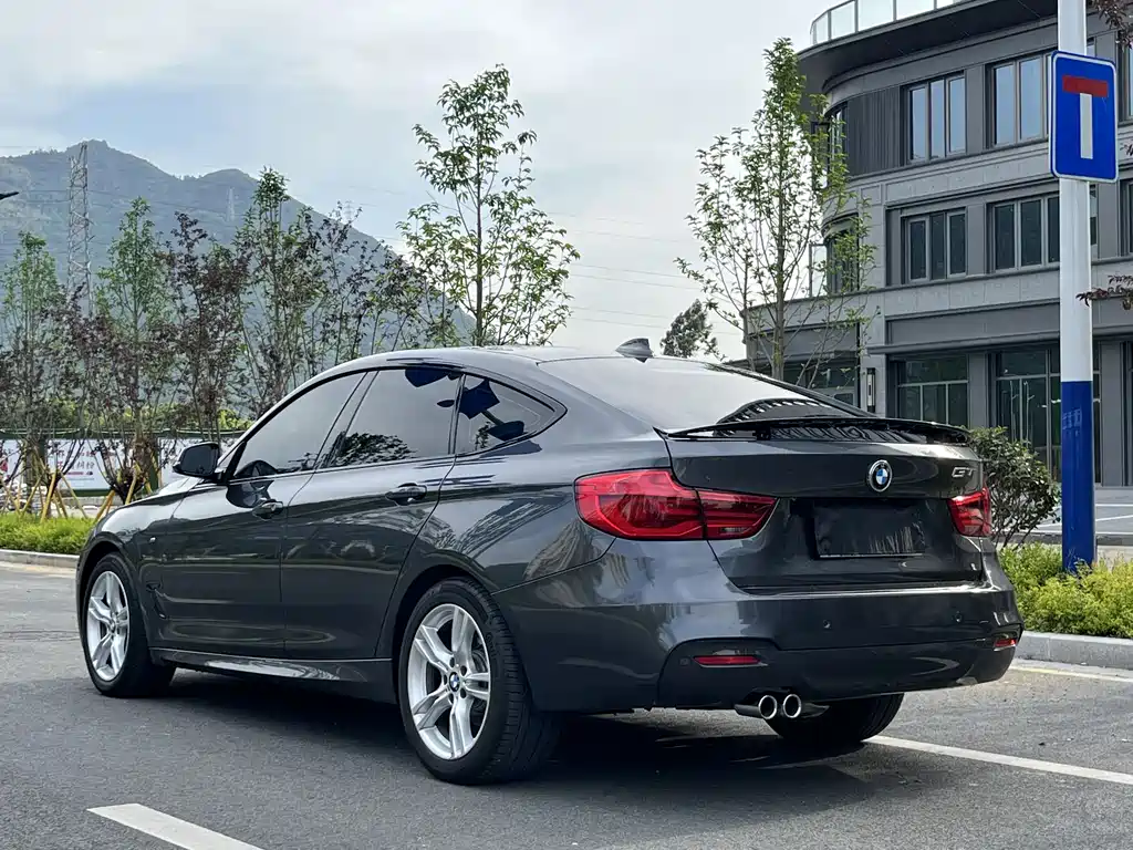 BMW 3 Series GT 2019 320i M Sports Night Edition купить на сайте DeffCars