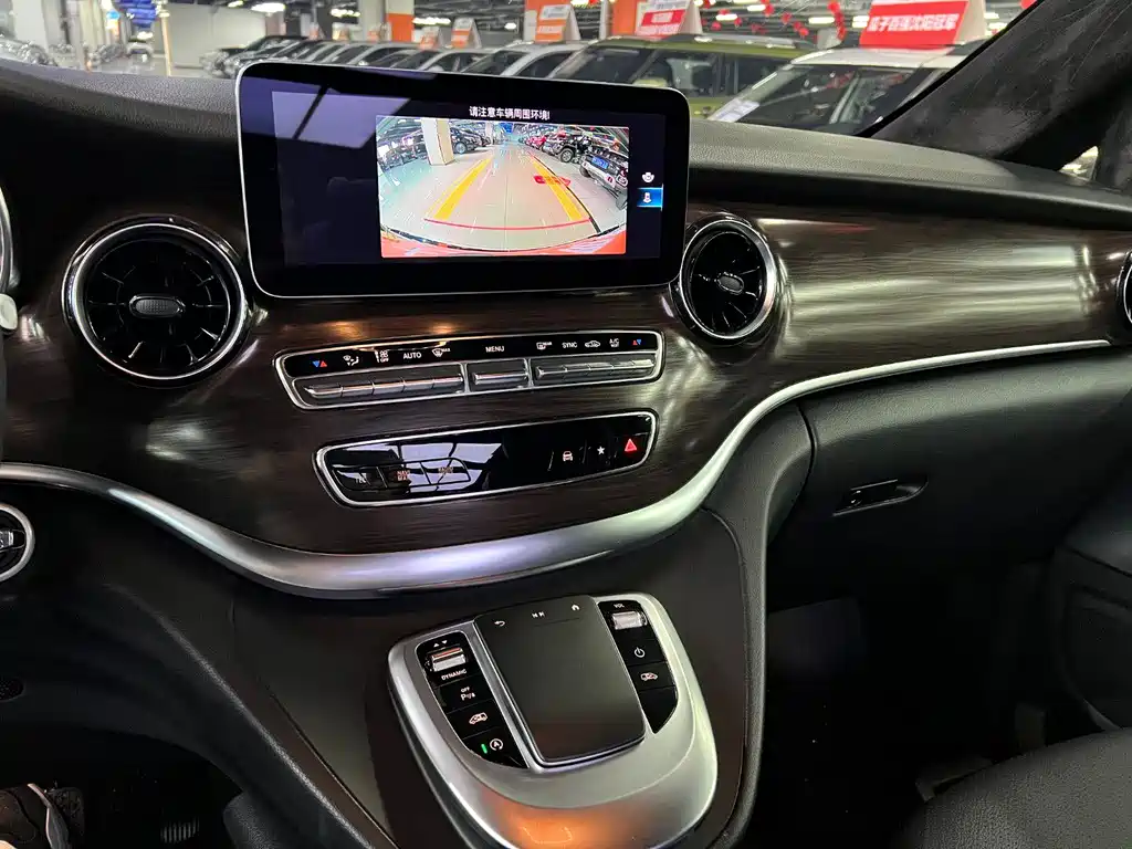 Mercedes-Benz V-Class 2022 V 260 Pilot Edition купить на сайте DeffCars