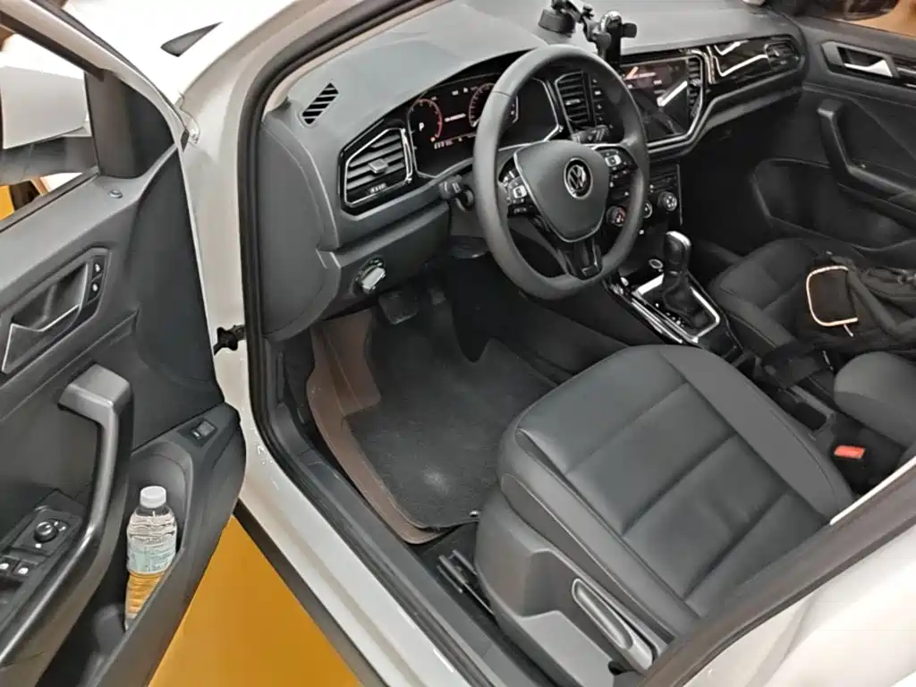 T-ROC 2021 model 280TSI DSG two-wheel drive Comfort Smart Connected Edition купить на сайте DeffCars