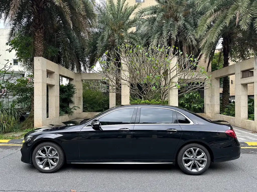 Mercedes-Benz E-Class 2020 E 300 L Sports Luxury купить на сайте DeffCars
