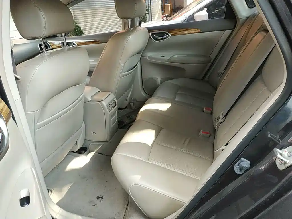 Sylphy 2014 1.6XV CVT Exclusive Edition купить на сайте DeffCars