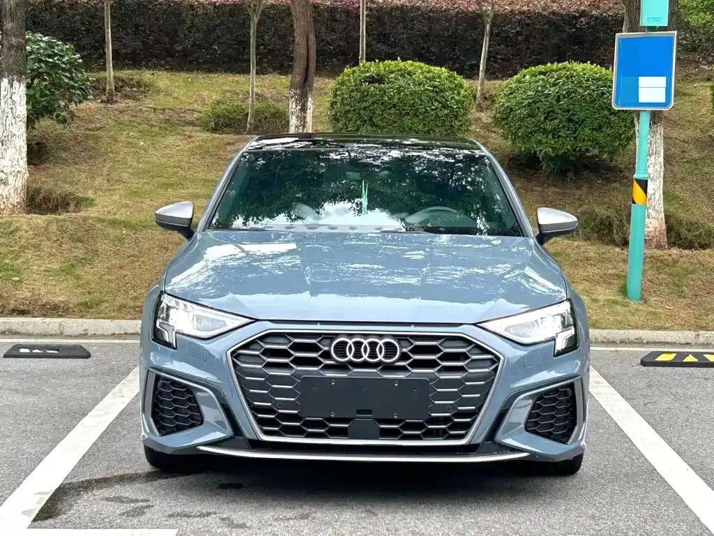 Audi A3 2022 A3L Limousine 35 TFSI RS Kit Burning Speed ​​Type купить на сайте DeffCars