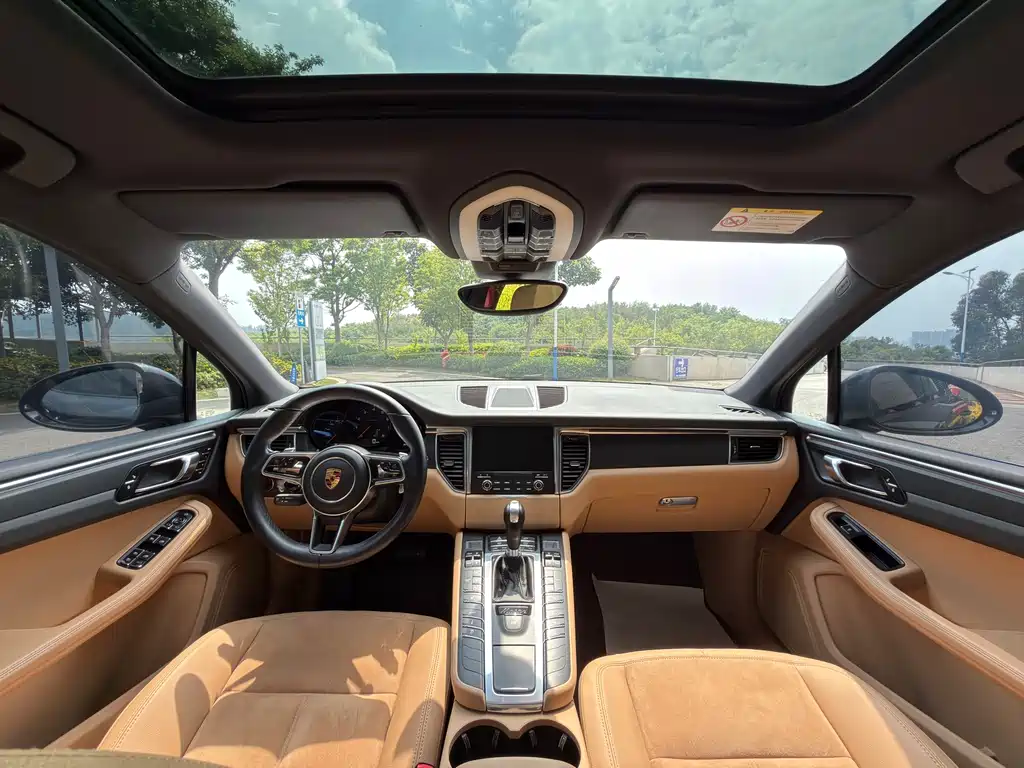 Macan 2017 Macan 2.0T купить на сайте DeffCars