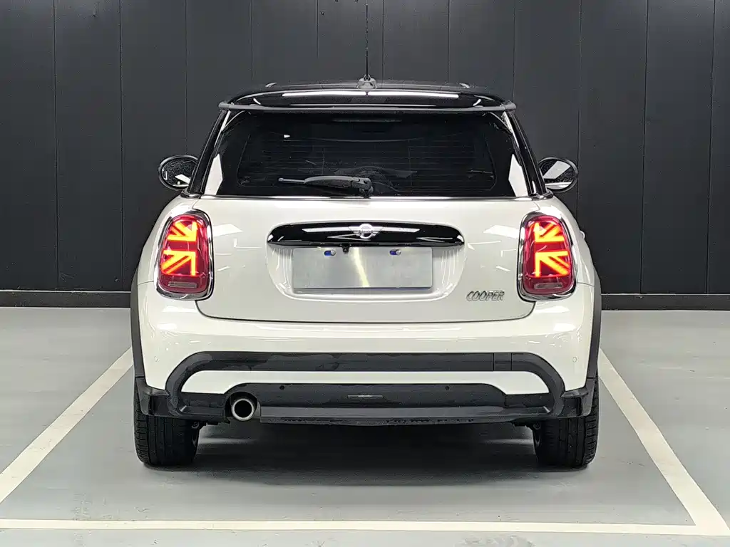 MINI 2023 facelift 1.5T COOPER artist купить на сайте DeffCars