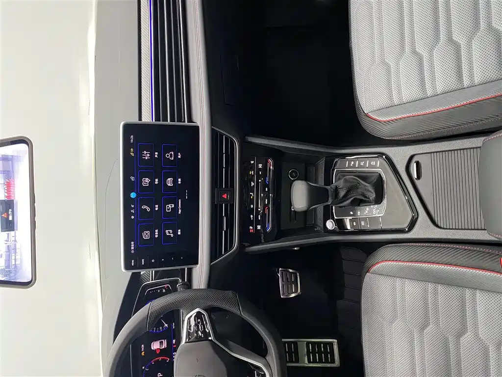 Tiguan X 2023 facelift 330TSI two-wheel drive flagship version купить на сайте DeffCars