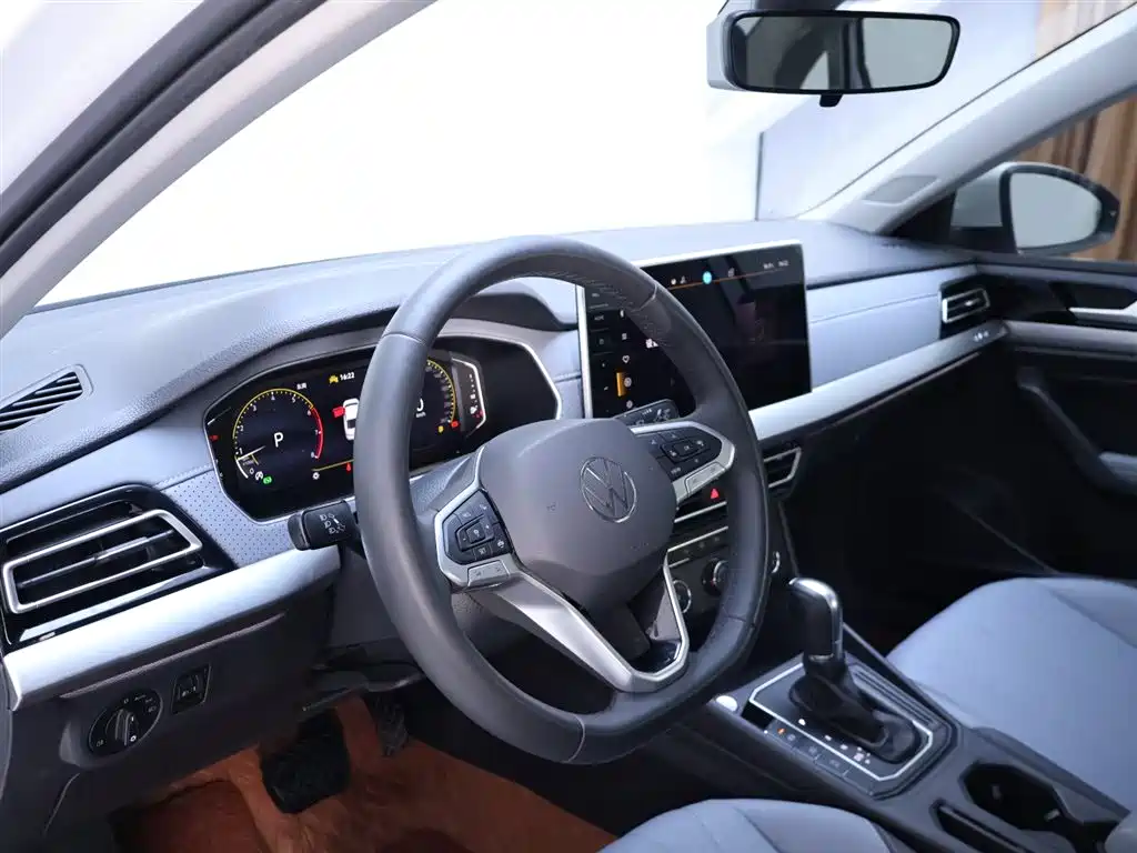 Lavida 2024 1.5L automatic 5 million version купить на сайте DeffCars