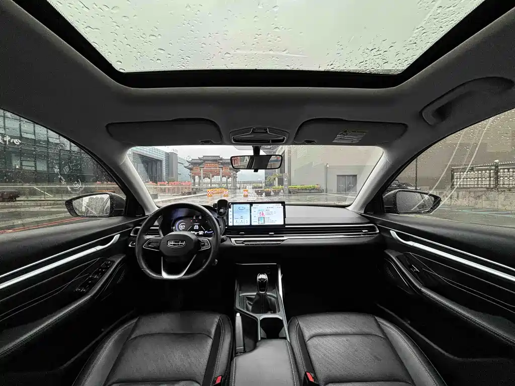 Emgrand 2022 4th generation 1.5L manual luxury model купить на сайте DeffCars