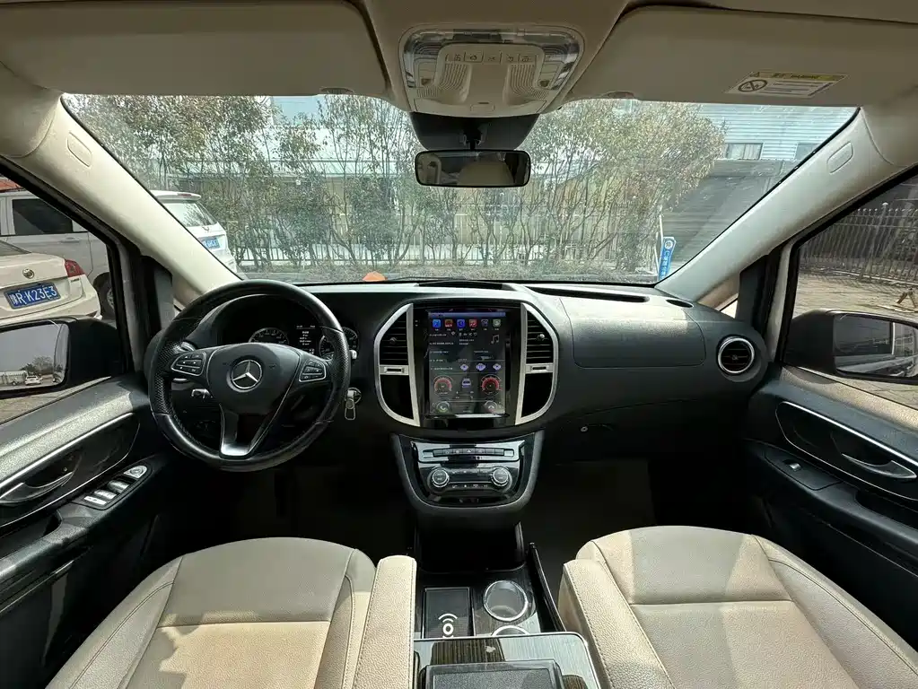 Vito 2018 2.0T Elite Edition 7 seats National V купить на сайте DeffCars