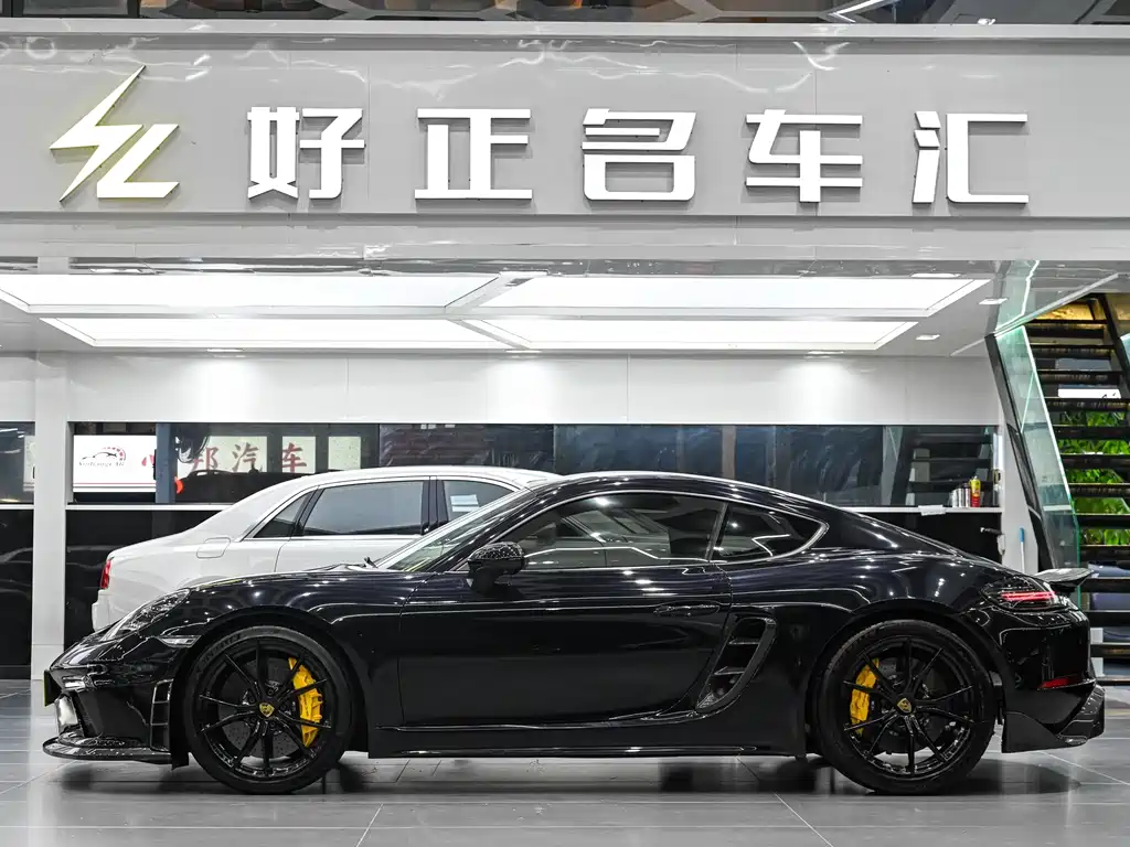 Porsche 718 2018 Cayman 2.0T купить на сайте DeffCars