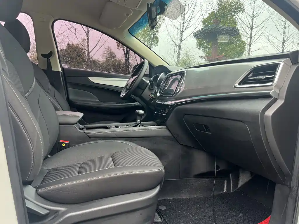 Jietu X90 2019 1.5T automatic premium type 5 seats National V купить на сайте DeffCars