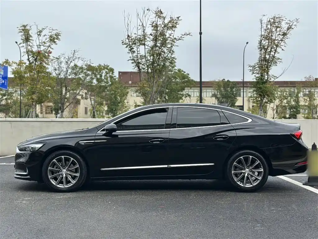 LaCrosse 2022 652T luxury model купить на сайте DeffCars