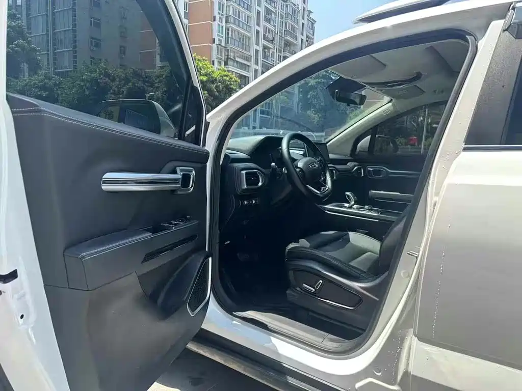 Haoyue 2020 1.8TD DCT luxury model 7 seats купить на сайте DeffCars