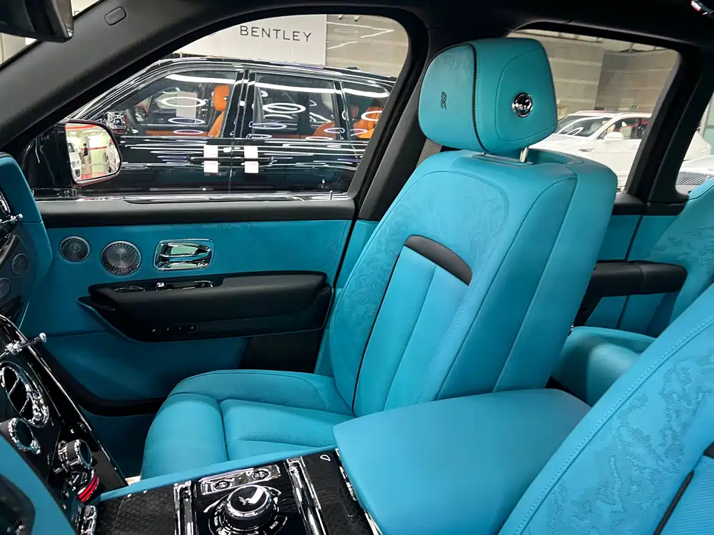 Cullinan 2024 Black Badge купить на сайте DeffCars