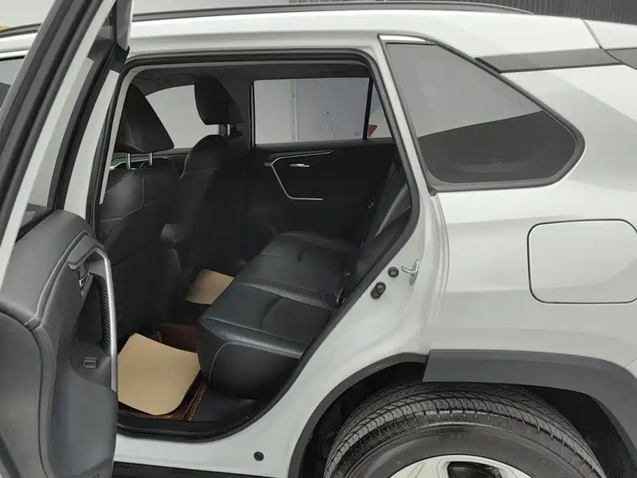 RAV4 Rongfang 2022 2.0L CVT two-wheel drive fashion Plus version купить на сайте DeffCars