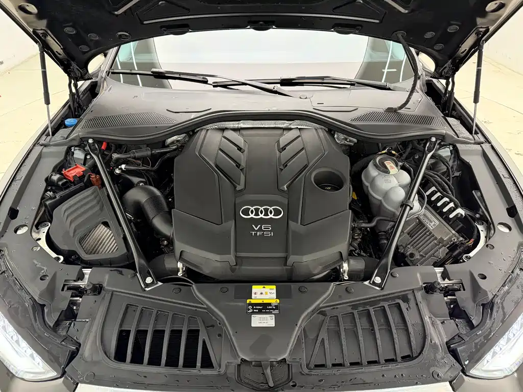 Audi A8 2023 A8L 50 TFSI quattro Premium Selection купить на сайте DeffCars
