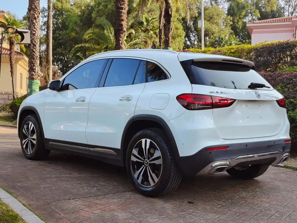 Mercedes-Benz GLA 2020 GLA 200 купить на сайте DeffCars