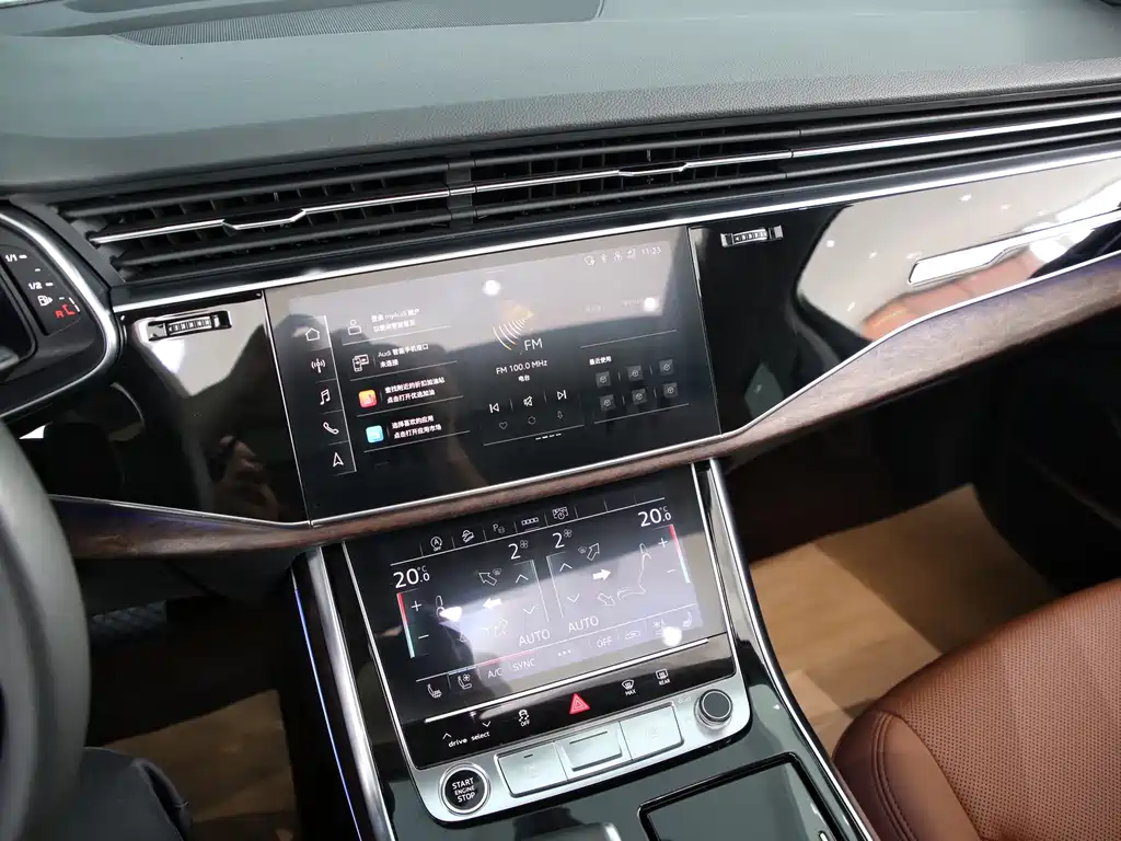 Audi Q7 2022 55 TFSI quattro S line sports купить на сайте DeffCars