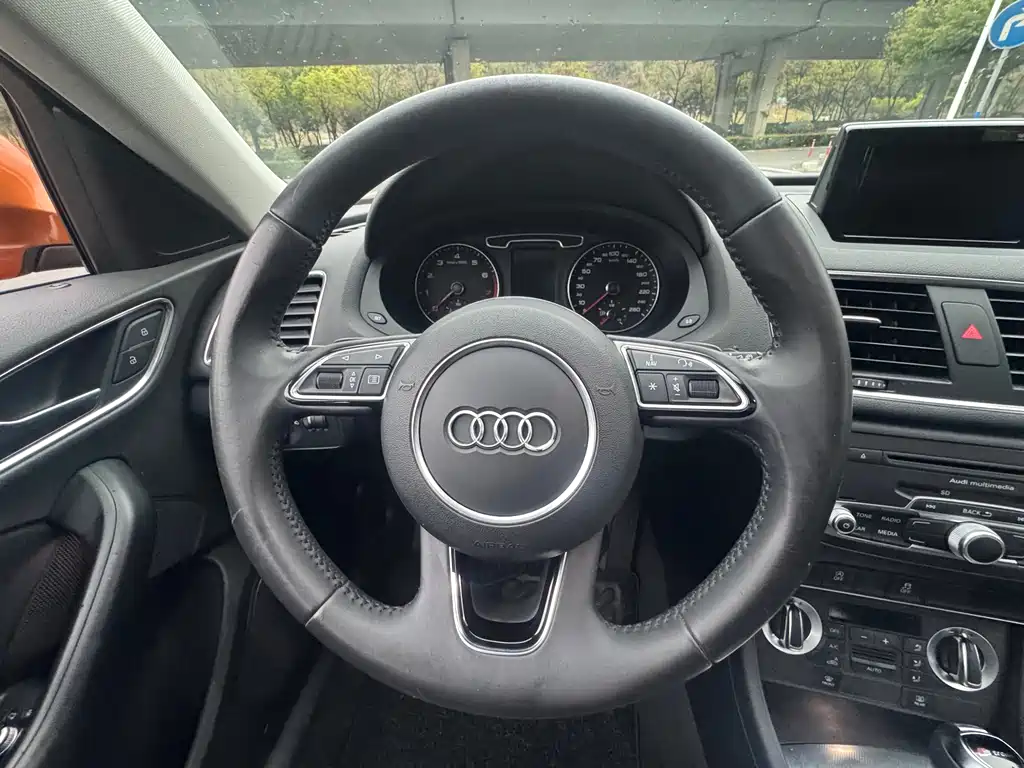Audi Q3 2013 35 TFSI Comfort купить на сайте DeffCars