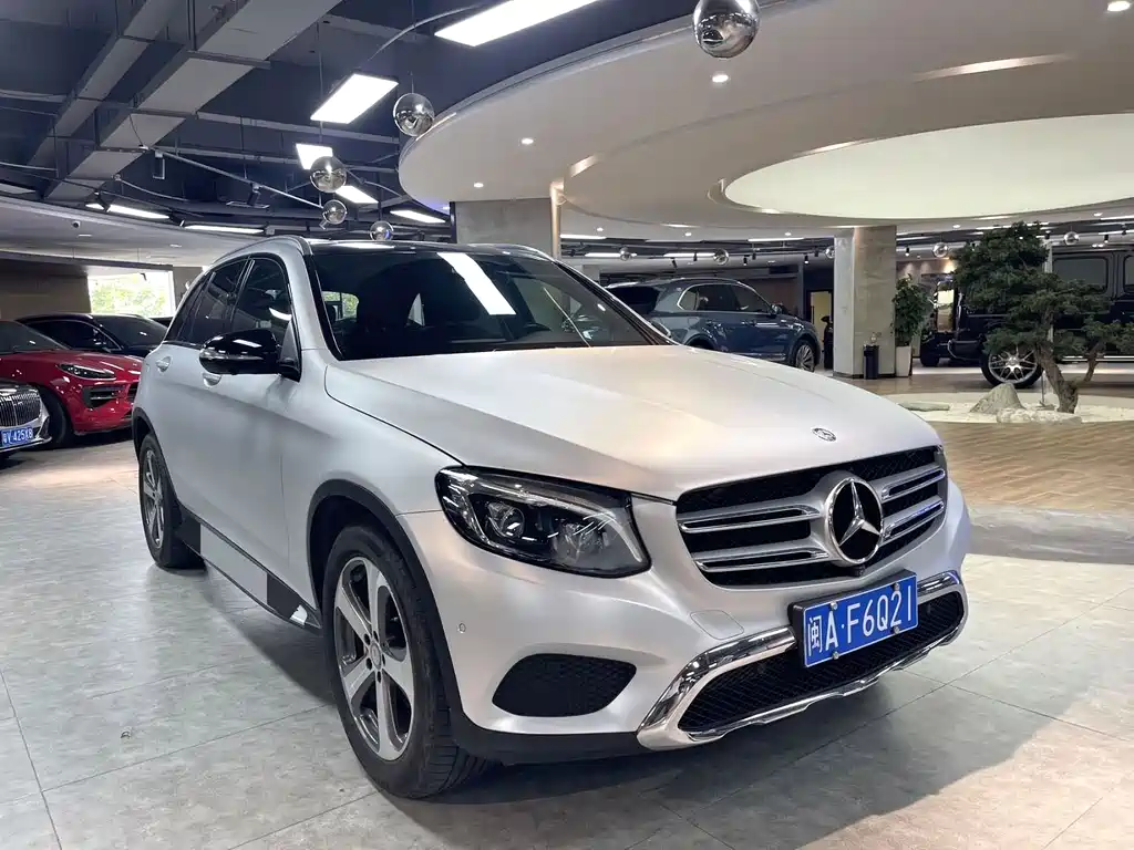 Mercedes-Benz GLC 2016 GLC 300 4MATIC Dynamic купить на сайте DeffCars