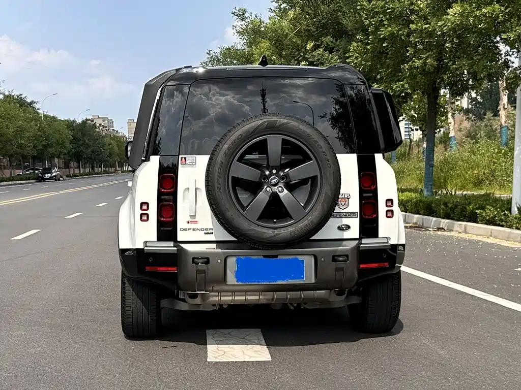 Land Rover Defender 2022 110 P400 X-DYNAMIC HSE купить на сайте DeffCars