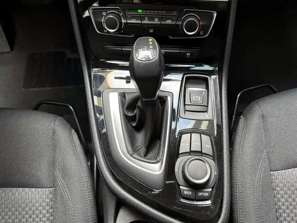 BMW 2 Series Station Wagon 2018 218i Fashion Model купить на сайте DeffCars