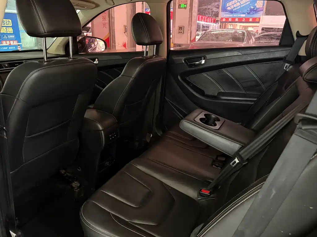 Fengguang 580 2017 1.5T manual luxury model купить на сайте DeffCars