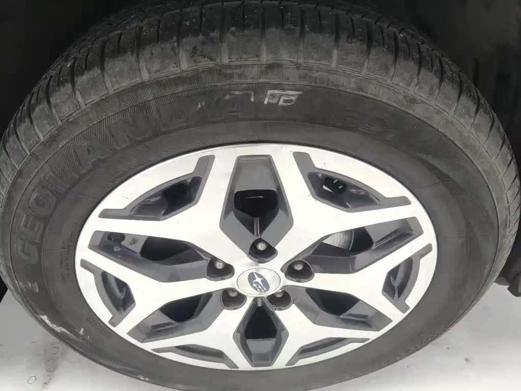 Forester 2022 2.0i AWD Deluxe Edition EyeSight купить на сайте DeffCars