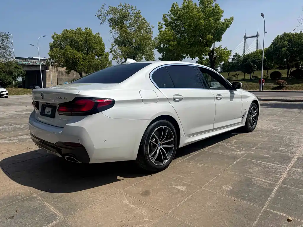 BMW 5 Series 2022 facelift 525Li M Sports Package купить на сайте DeffCars