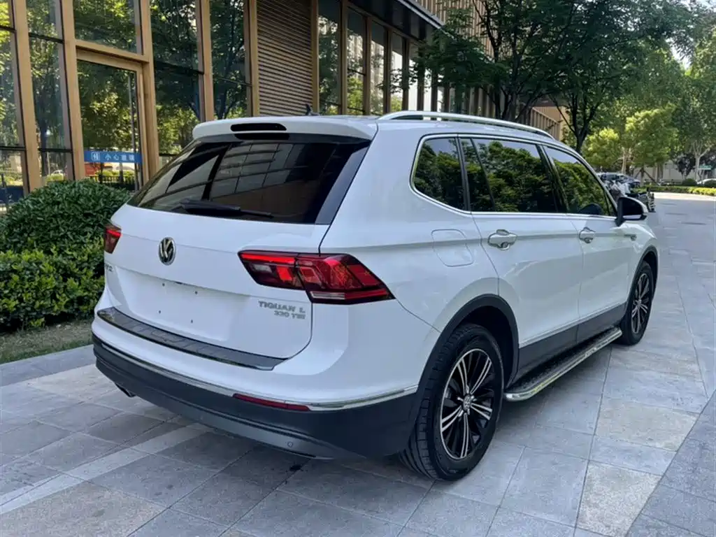 Tiguan L 2019 330TSI automatic two-wheel drive panoramic comfort version National VI купить на сайте DeffCars