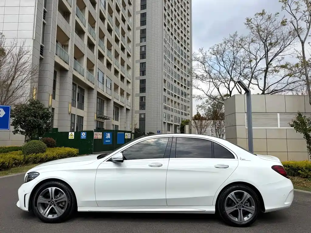 Mercedes-Benz C-Class 2020 C 260 L Sports Edition купить на сайте DeffCars