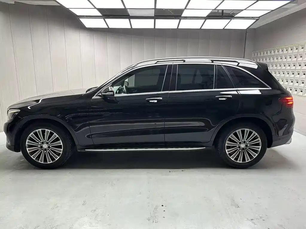 Mercedes-Benz GLC 2016 GLC 260 4MATIC luxury model купить на сайте DeffCars