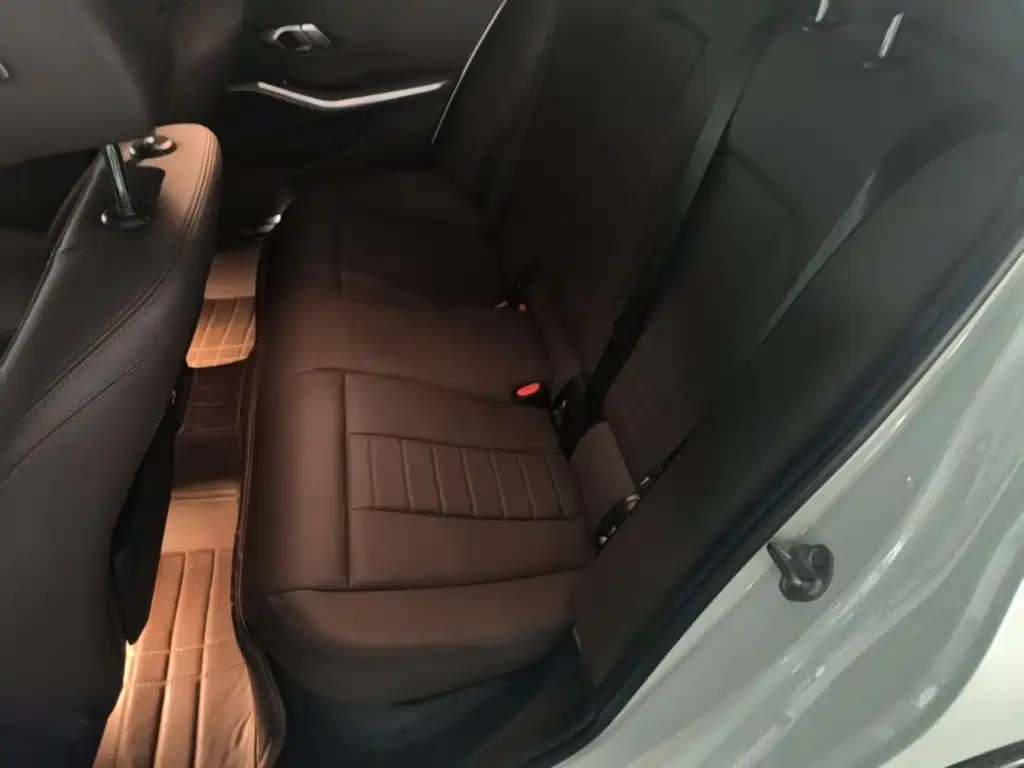 BMW 3 Series 2020 320i Sports Package купить на сайте DeffCars