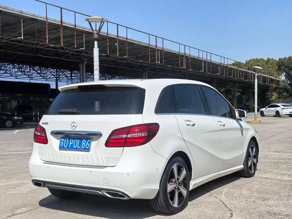 Mercedes-Benz B-Class 2017 B 200 Fashion Model купить на сайте DeffCars