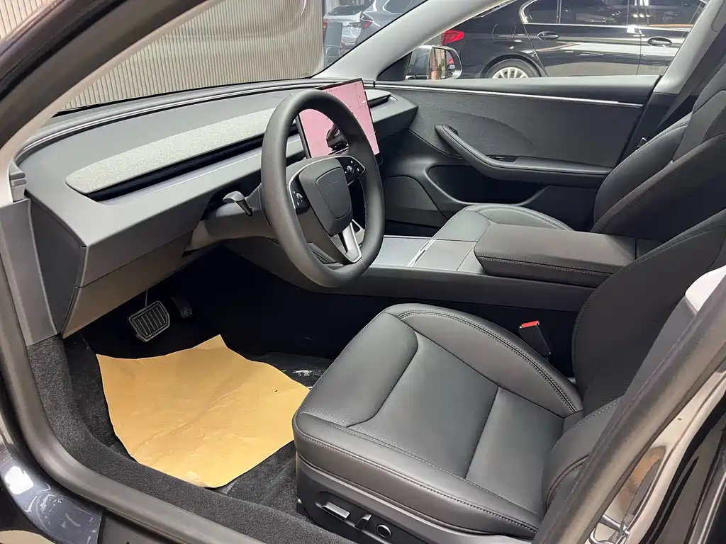 Model 3 2025 facelift rear-wheel drive version купить на сайте DeffCars