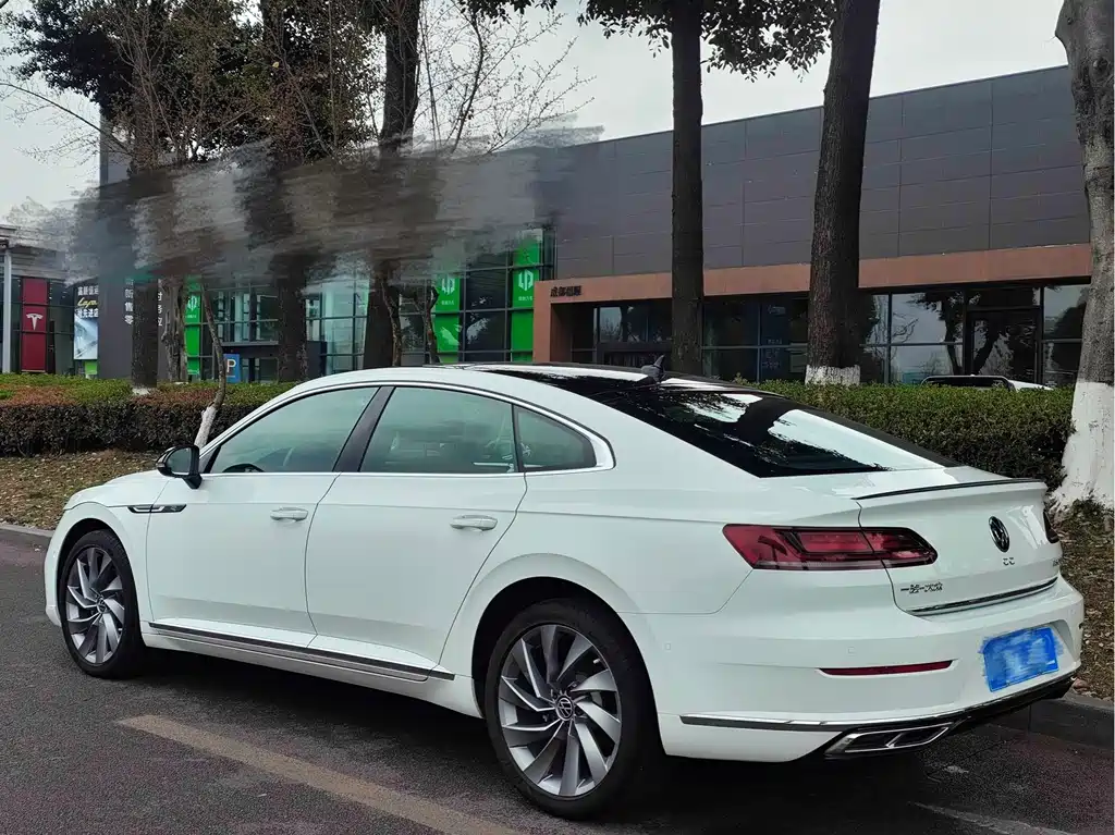 FAW-Volkswagen CC 2024 380TSI Dazzling Edition купить на сайте DeffCars