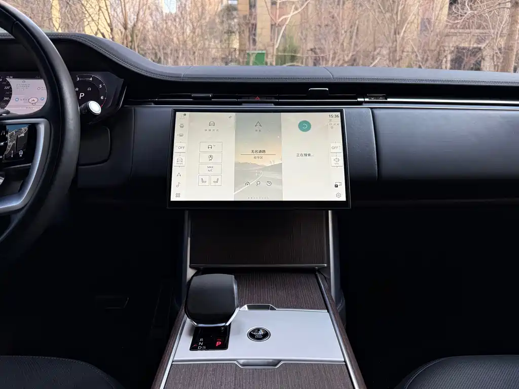 Range Rover 2024 3.0 L6 400PS Genesis Extended Edition купить на сайте DeffCars