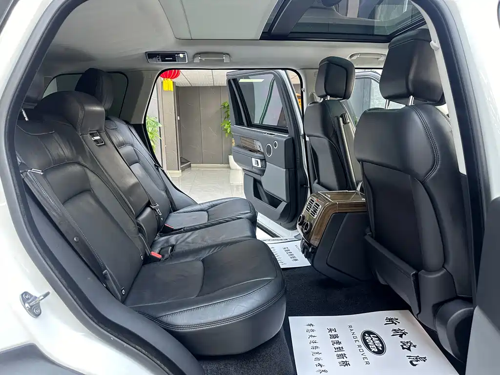 Range Rover 2018 3.0 SC V6 Vogue SE Genesis Extended Edition купить на сайте DeffCars