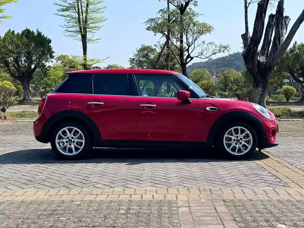MINI 2018 1.5T ONE five-door version купить на сайте DeffCars