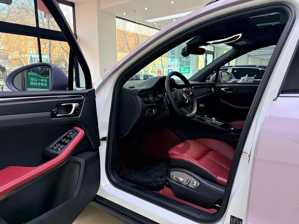 Macan 2025 Macan 2.0T Dream Edition купить на сайте DeffCars