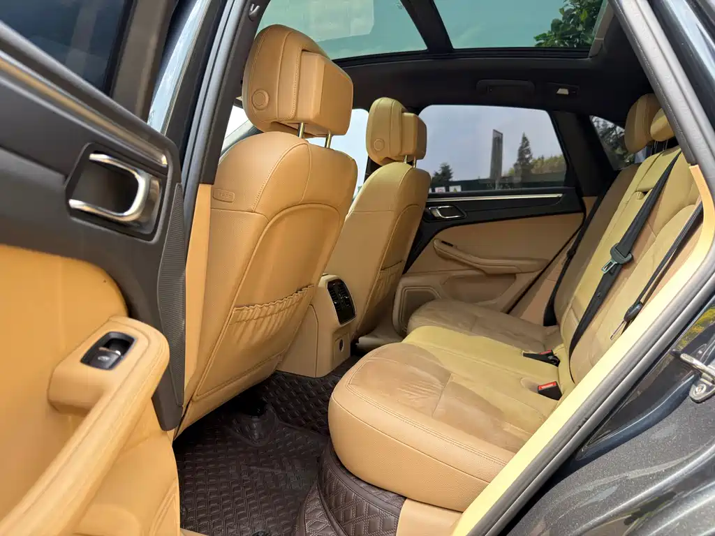 Macan 2017 Macan 2.0T купить на сайте DeffCars