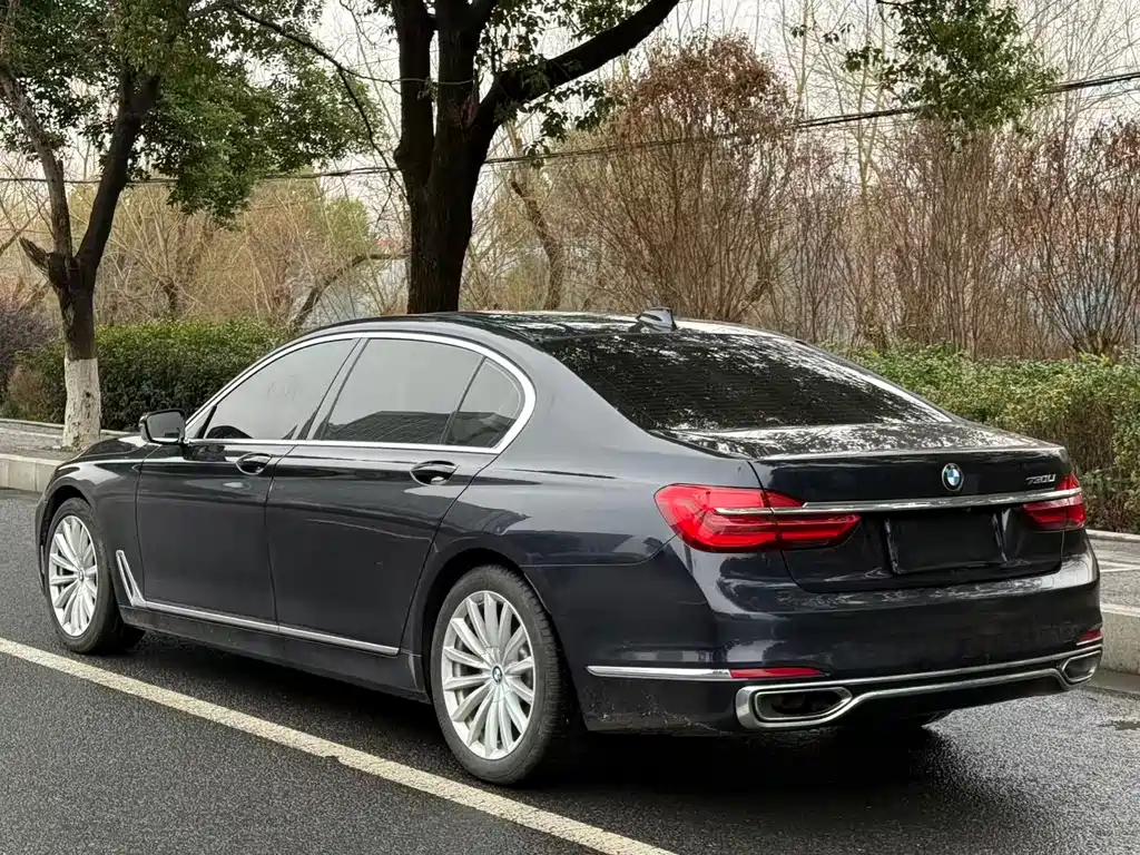 BMW 7 Series 2018 730Li Leading Excellence Package купить на сайте DeffCars