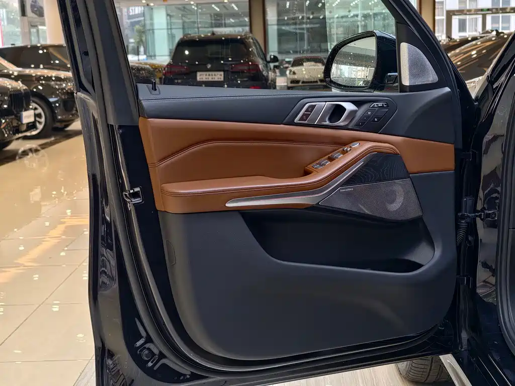 BMW X7 2019 xDrive40i Executive M Sport Package купить на сайте DeffCars
