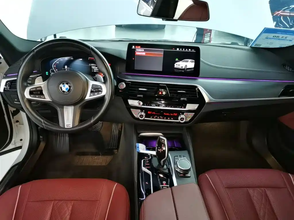 BMW 5 Series 2021 530Li Leading M Sports Package купить на сайте DeffCars