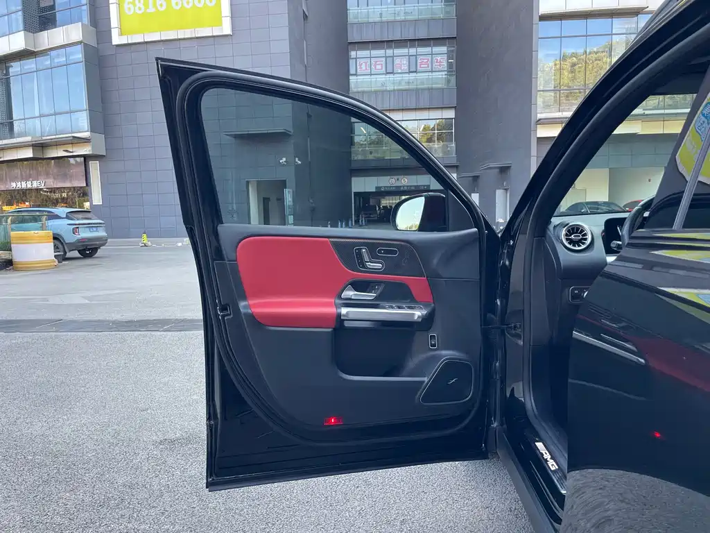 Mercedes-Benz GLB AMG 2021 AMG GLB 35 4MATIC купить на сайте DeffCars