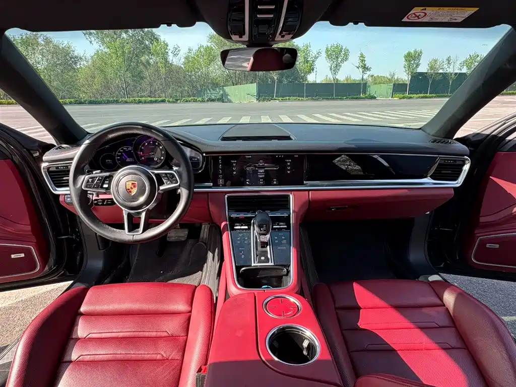 Panamera 2017 Panamera 4 Executive Extended Edition 3.0T купить на сайте DeffCars